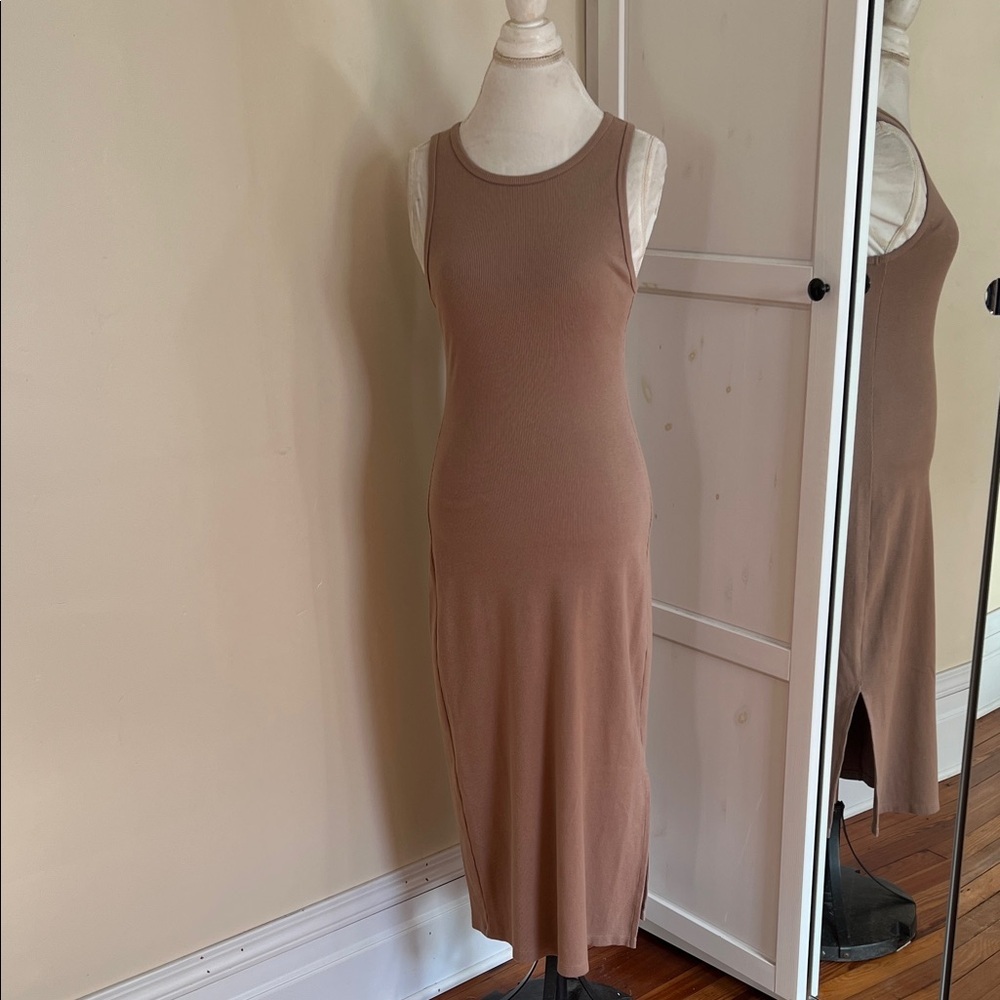 UpWest Ribbed Sleeveless Midi Dress Tan Taupe XS New Without Tags Slit